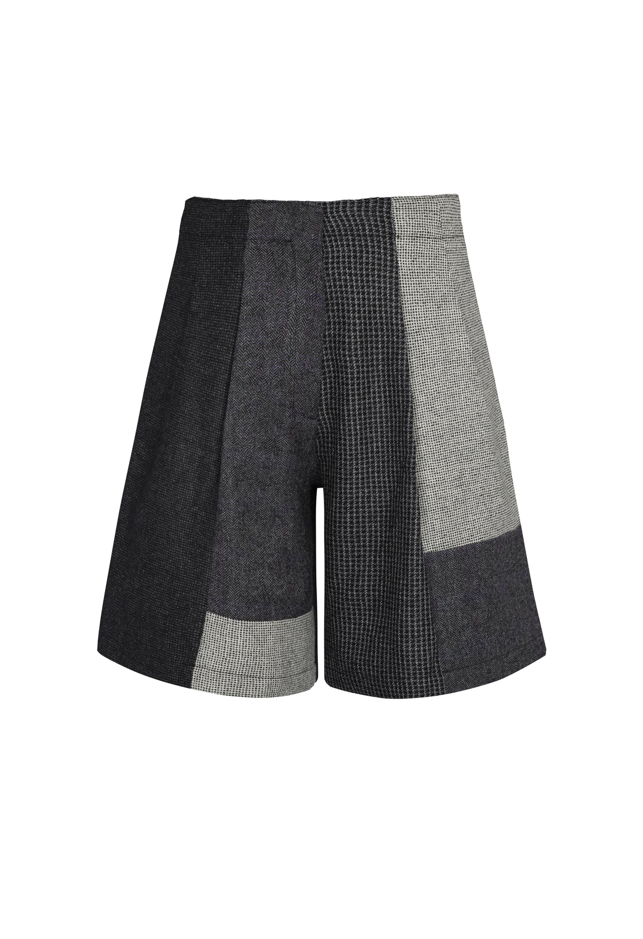 LUCILA Merino Wool Bermuda Shorts, Carbón